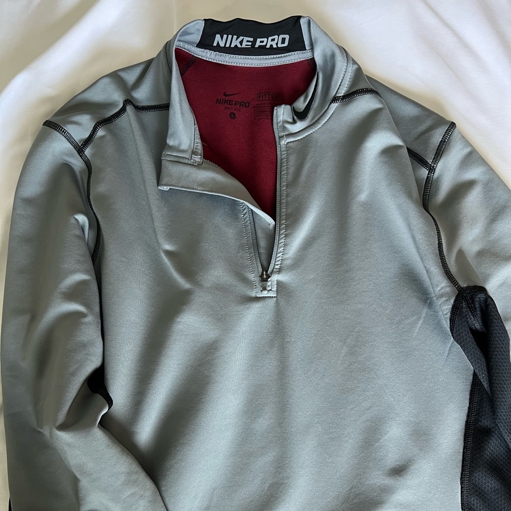 Nike Pro Combat 3 1/4 zip. Large.
